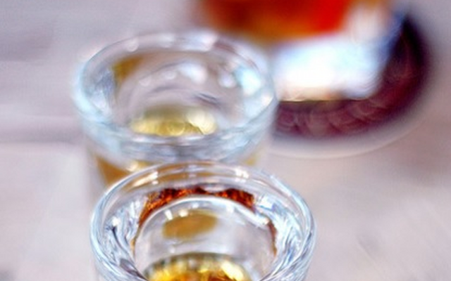 Elcseszett randik: a távolság és a rum…
