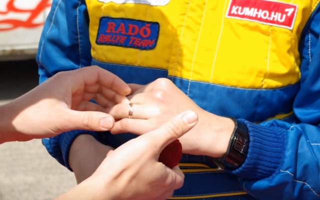 Lánykérés rally-s módra