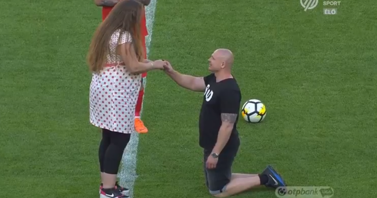 Lánykérés a diósgyőri stadionavatón
