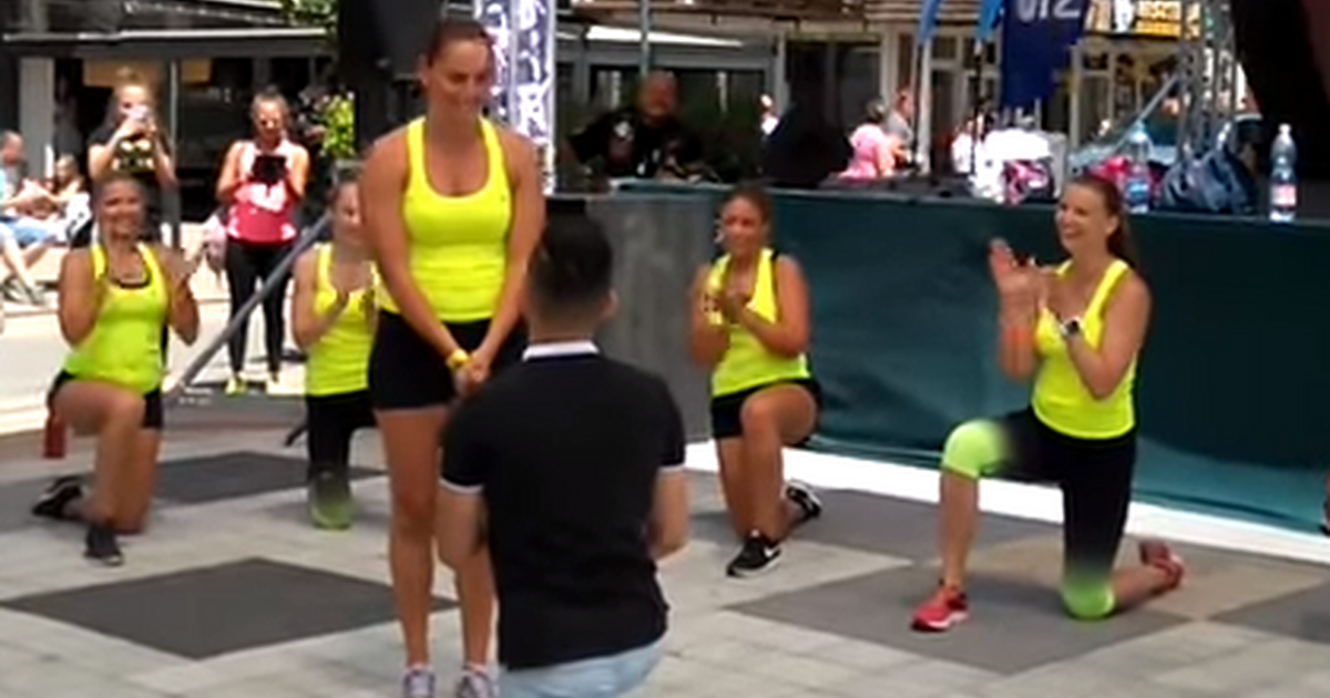 Flashmob és lánykérés