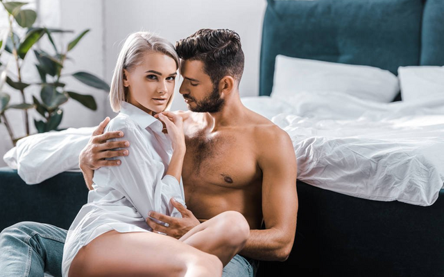 Mi hat izgatóan az érett férfiakra, ha párkapcsolatban élnek? 