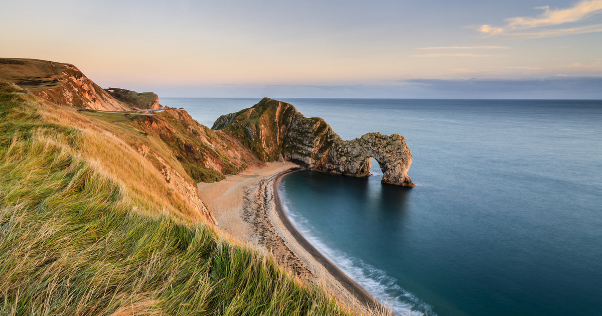 Lánykérés a Durdle Door sziklánál