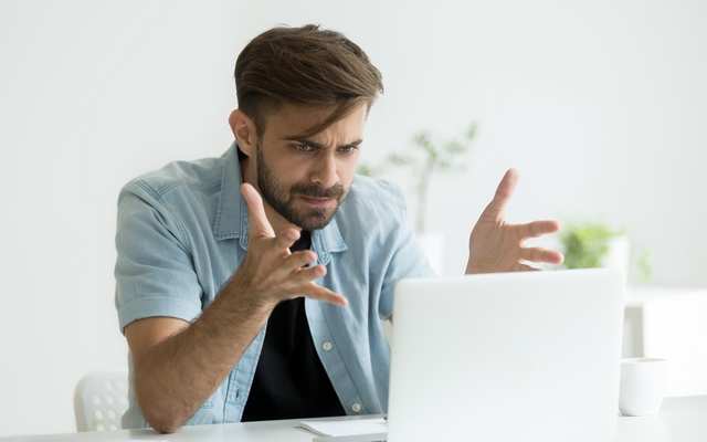 Tényleg a legrosszabbat hozza ki a férfiakból az online randizás? 