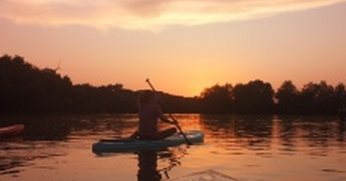 Exkluzív SUP program! Lampionos felvonulás és tűzijáték a tatai Öreg-tavon!